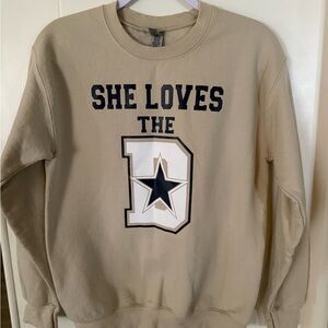 Gildan Cream Crewneck Sweatshirt with Black Logo Tag